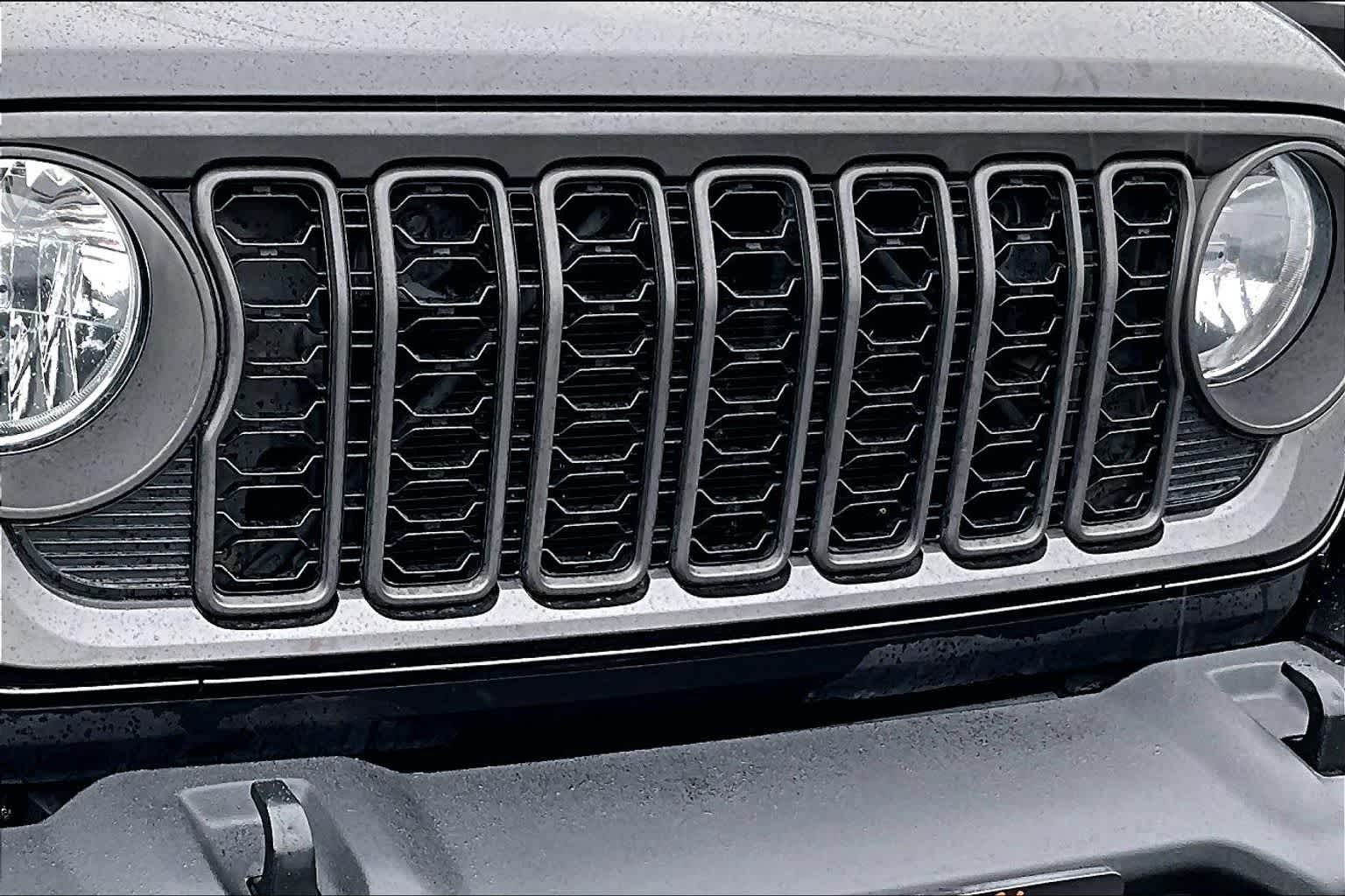 Thumbnail: 2024 Jeep Wrangler - 33