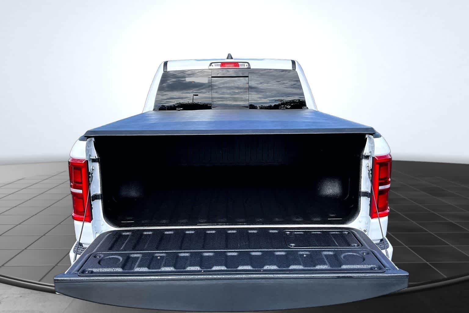 Thumbnail: 2026 RAM 1500 - 19