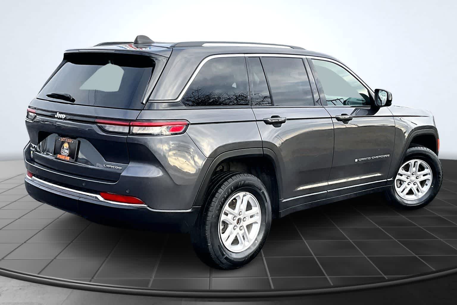 Thumbnail: 2023 Jeep Grand Cherokee - 23