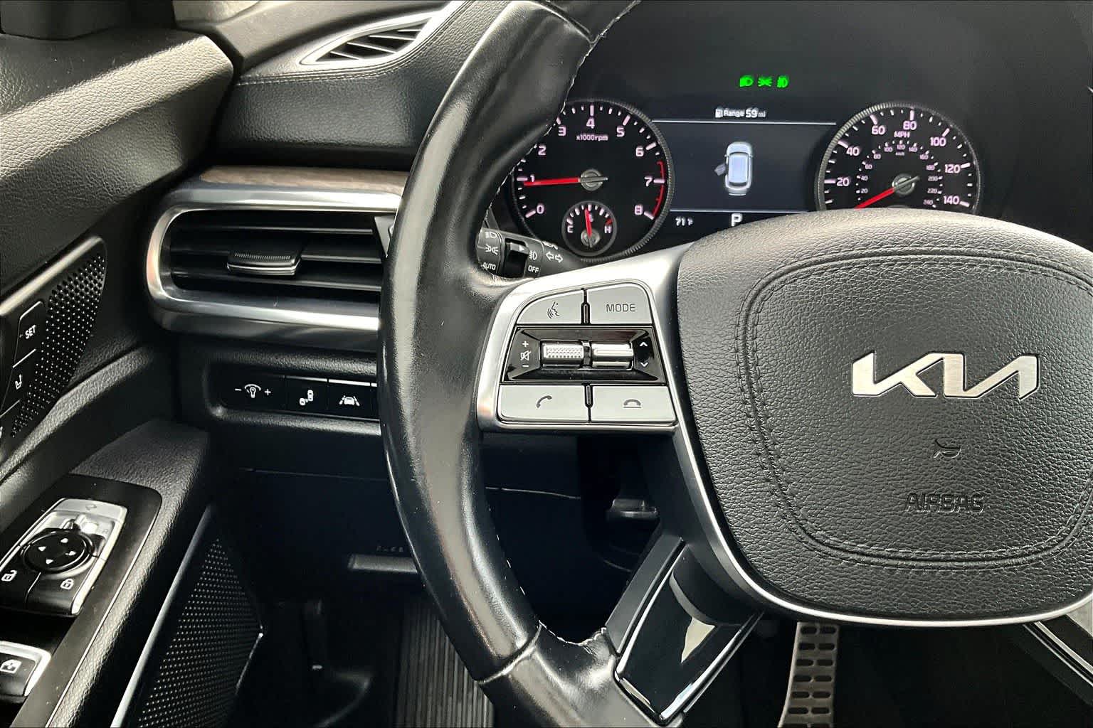 Thumbnail: 2022 Kia Telluride - 25