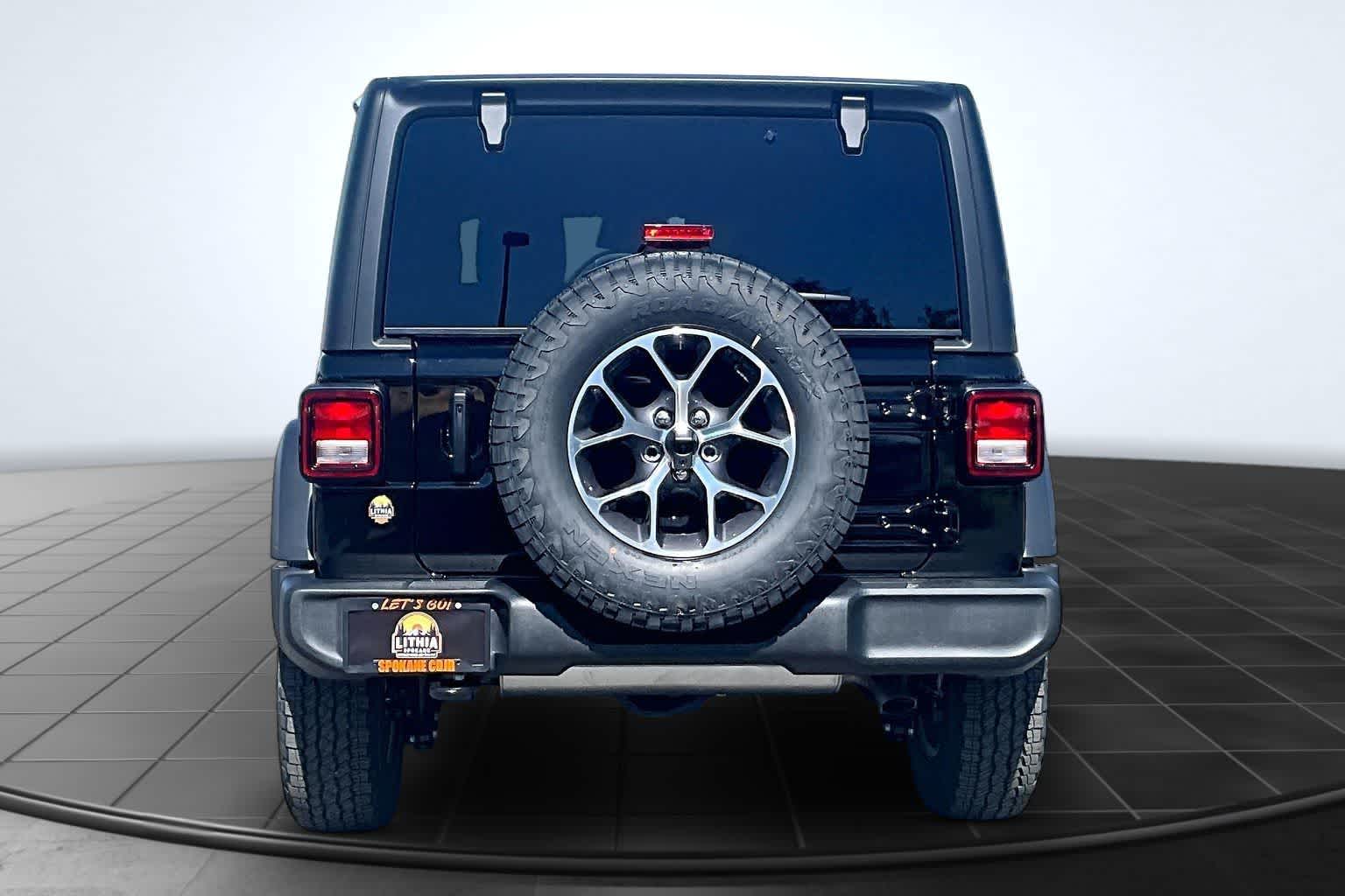 Thumbnail: 2026 Jeep Wrangler - 5