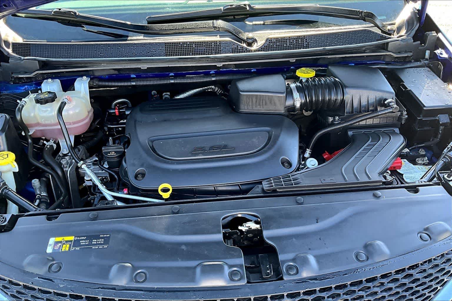 Thumbnail: 2020 Chrysler Pacifica - 9