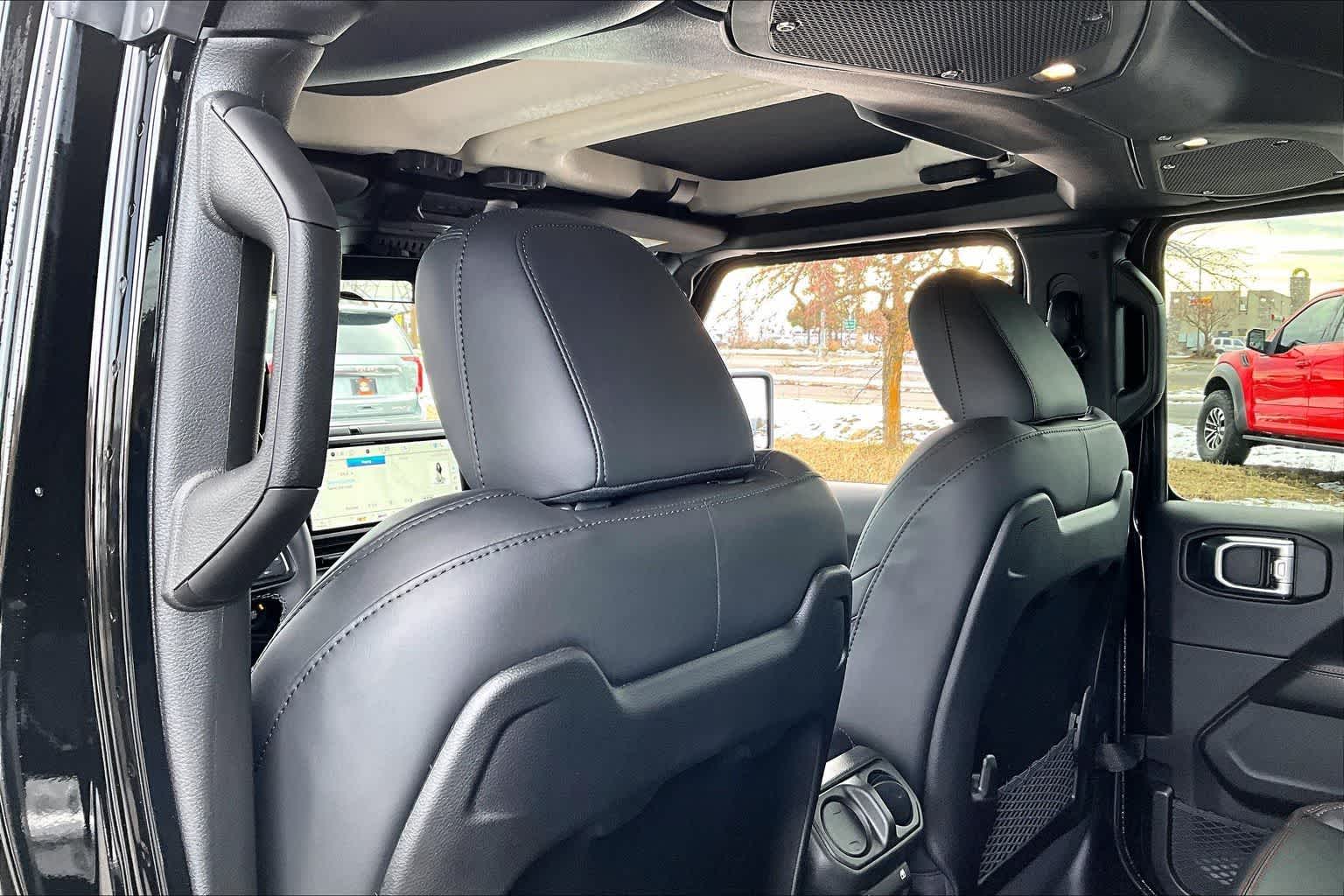 Thumbnail: 2026 Jeep Gladiator - 12