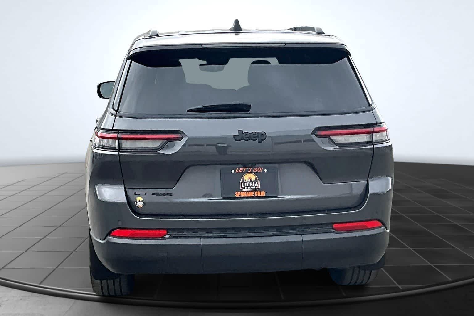 Thumbnail: 2023 Jeep Grand Cherokee L - 5