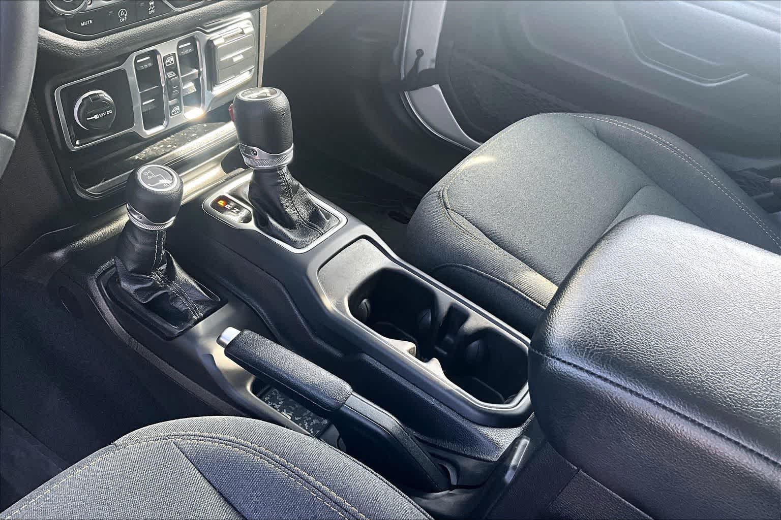 Thumbnail: 2024 Jeep Wrangler - 17