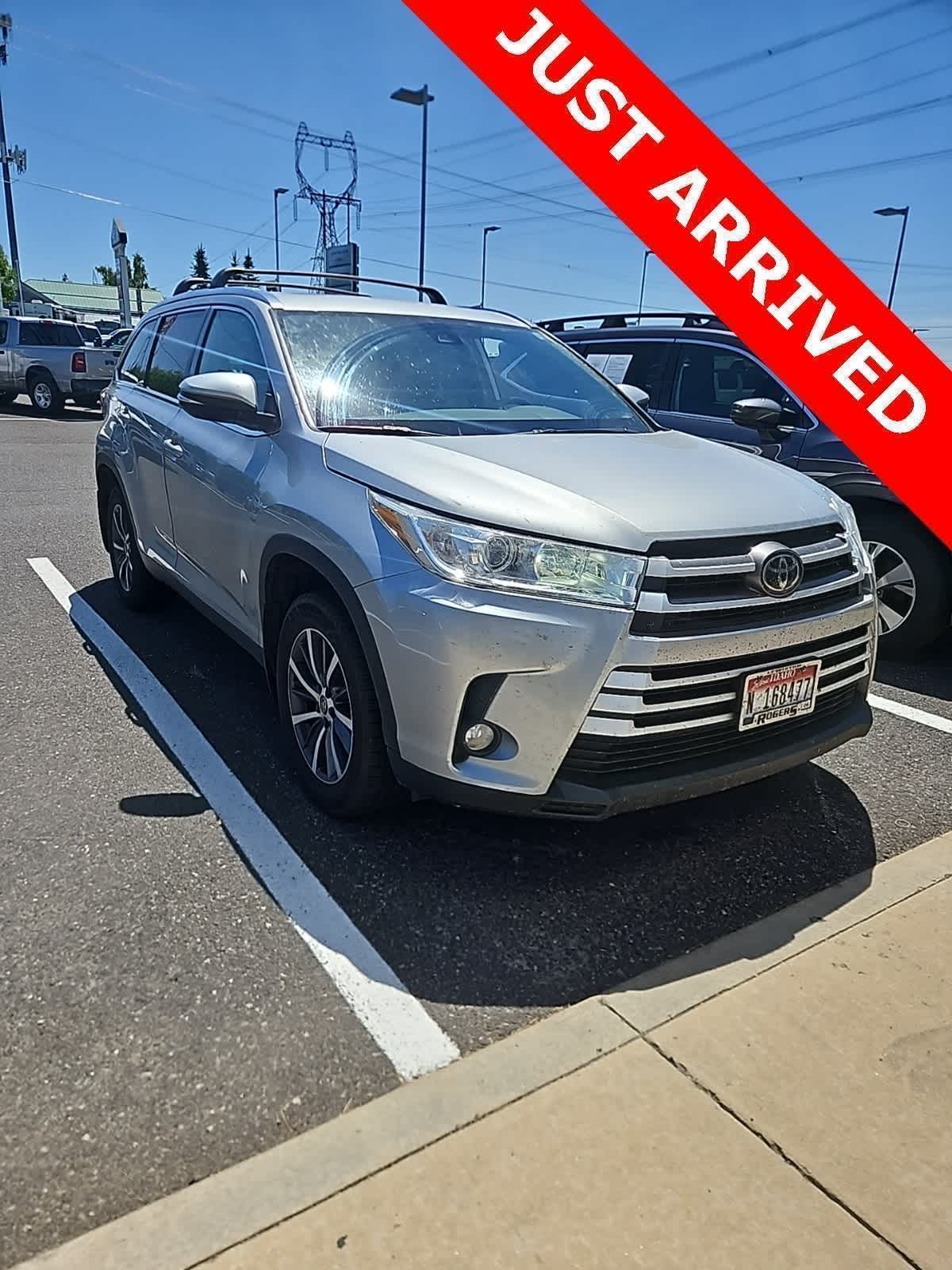 Thumbnail: 2019 Toyota Highlander - 3