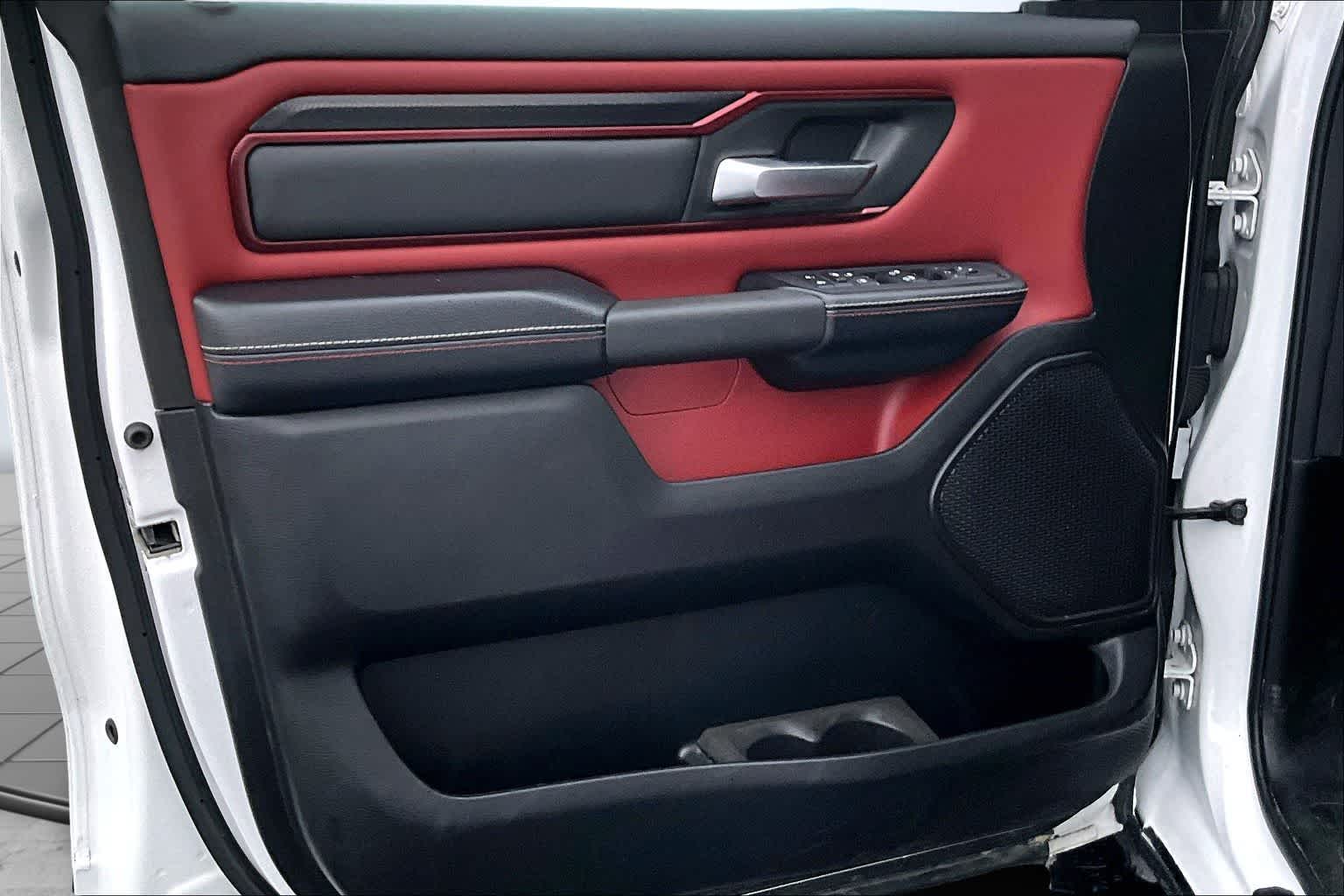 Thumbnail: 2025 RAM 1500 - 28