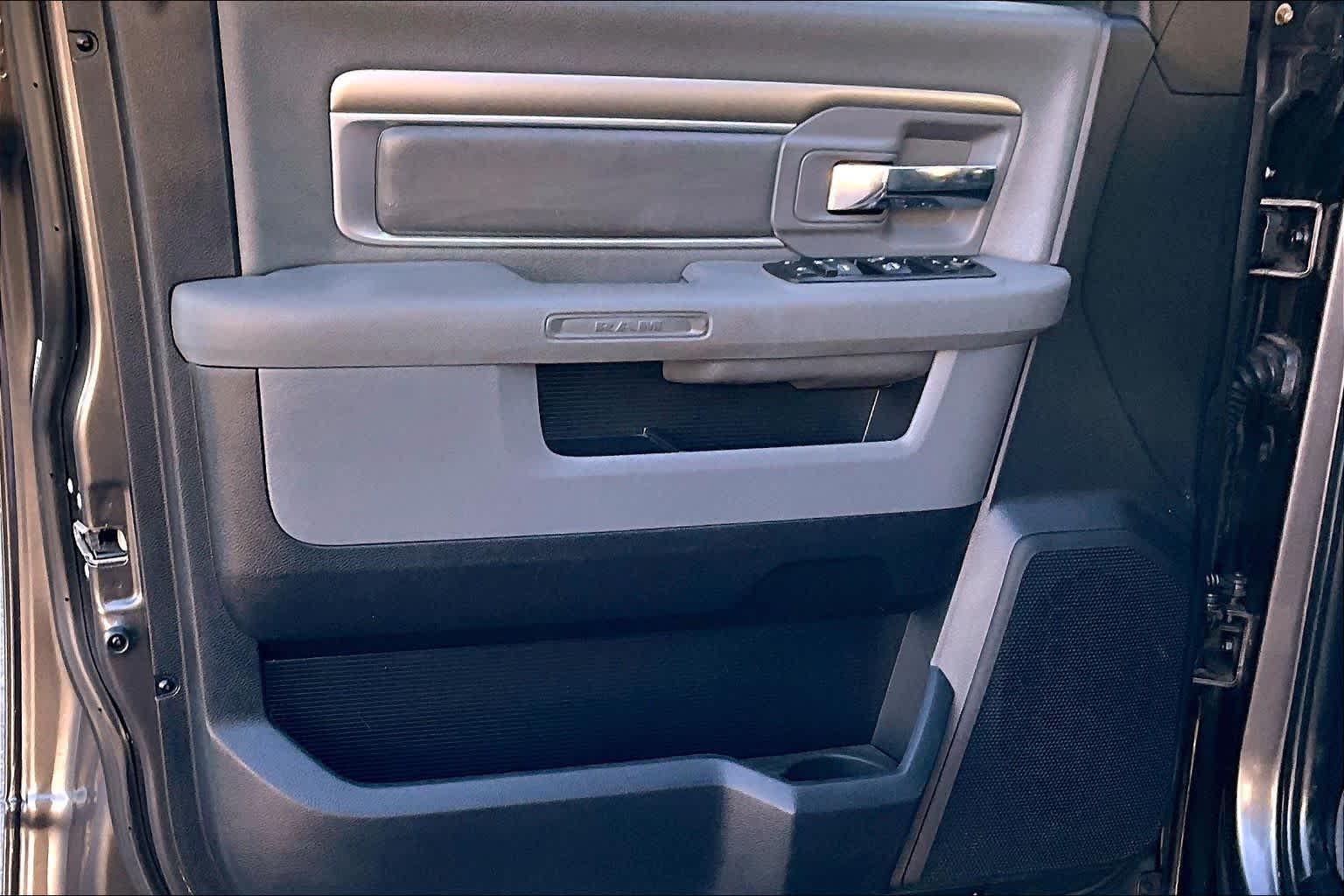 Thumbnail: 2015 RAM 3500 - 28