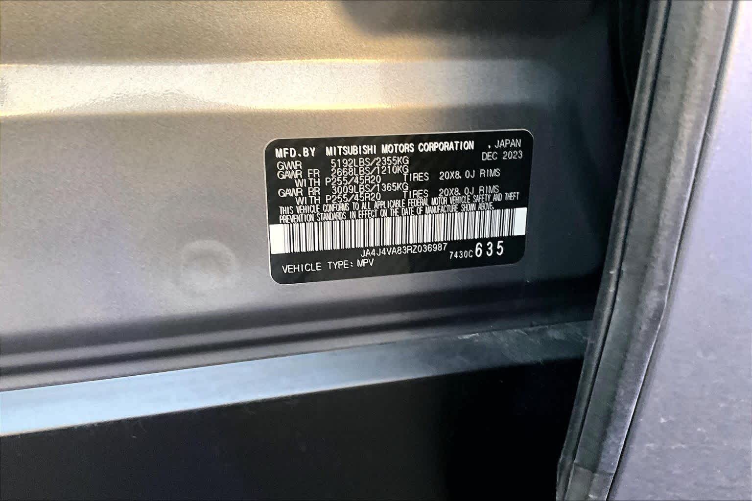 Thumbnail: 2024 Mitsubishi Outlander - 21