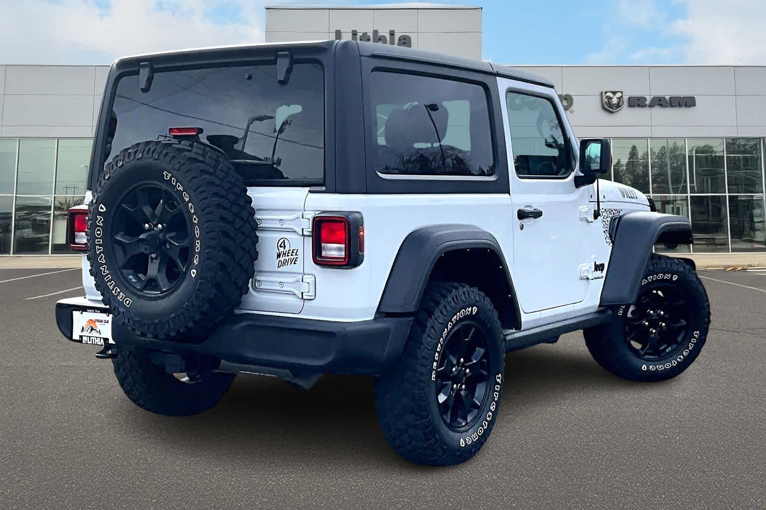 Thumbnail: 2022 Jeep Wrangler - 23