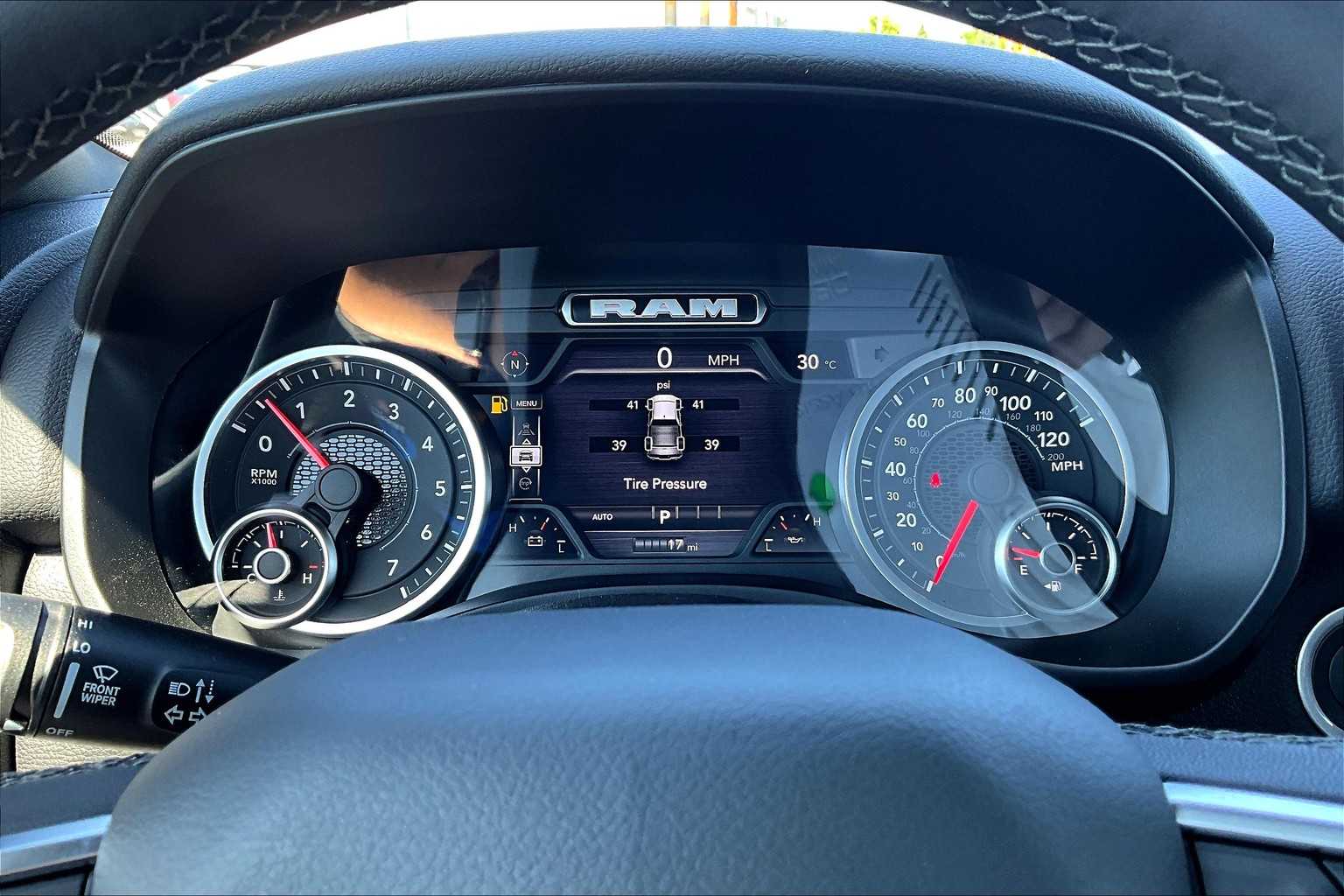 Thumbnail: 2026 RAM 1500 - 18