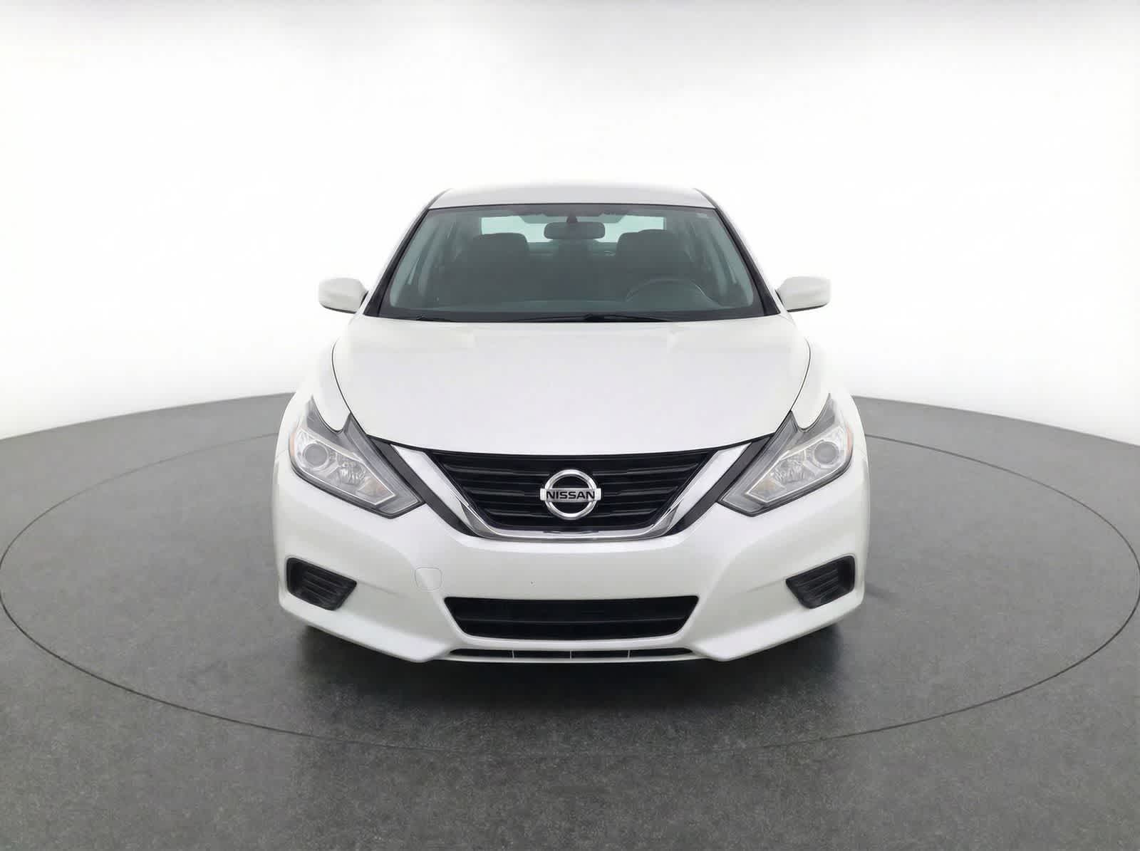 Thumbnail: 2016 Nissan Altima - 5