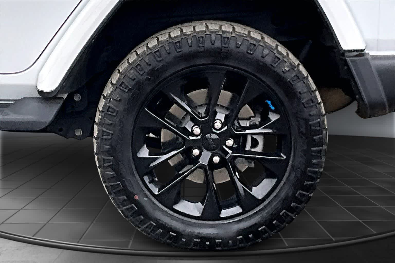 Thumbnail: 2023 Jeep Wrangler - 36