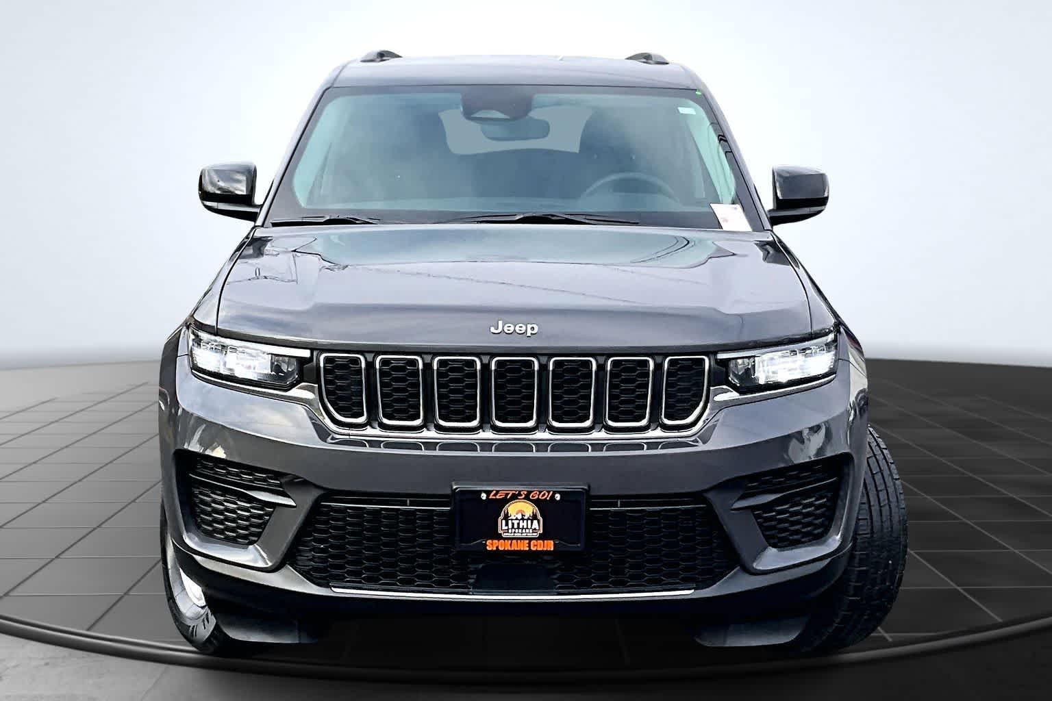 Thumbnail: 2023 Jeep Grand Cherokee - 6