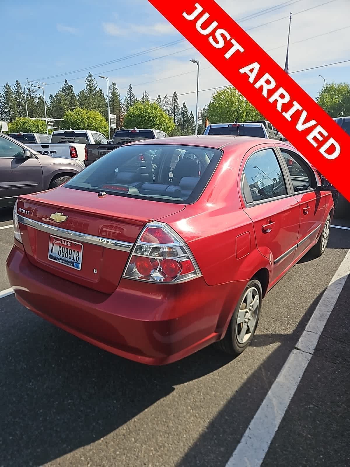 2011 Chevrolet Aveo photo 3
