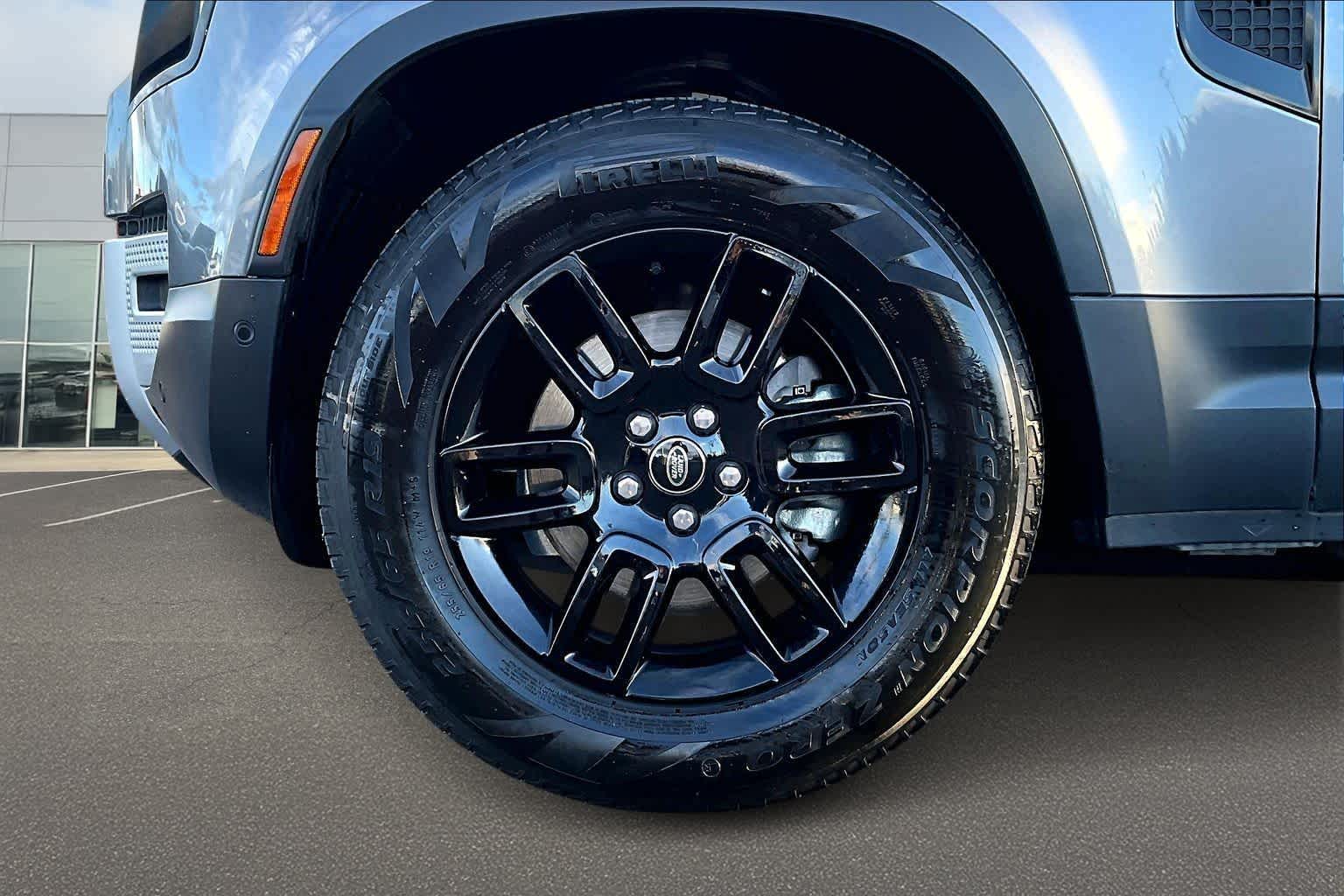 Thumbnail: 2024 Land Rover Defender - 8