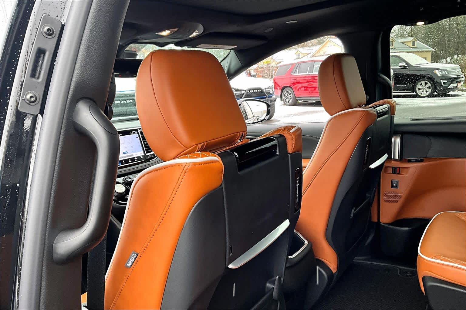 Thumbnail: 2026 Chrysler Pacifica - 12