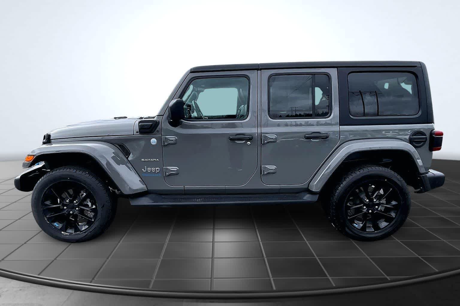 Thumbnail: 2023 Jeep Wrangler - 3