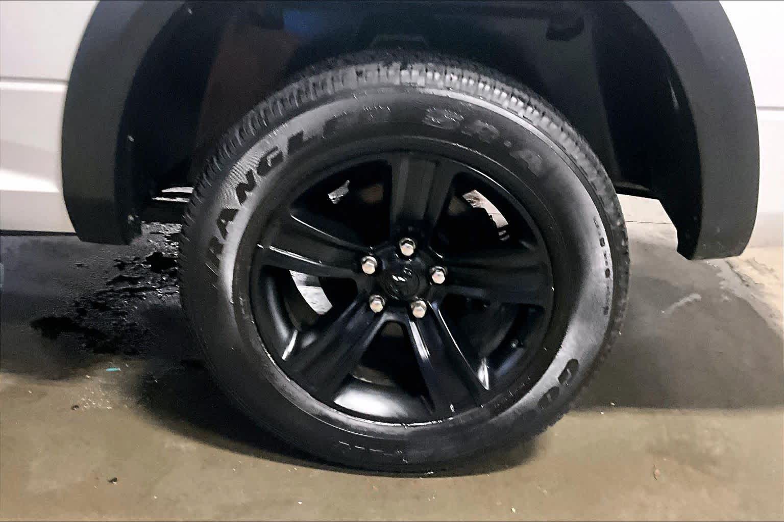 Thumbnail: 2020 RAM 1500 Classic - 35