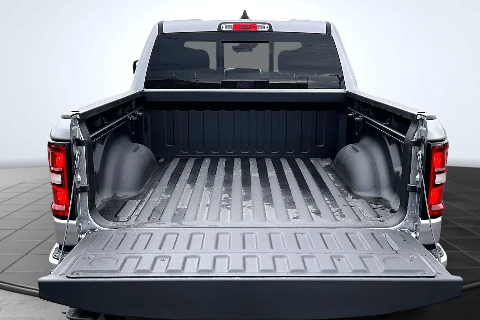 Thumbnail: 2026 RAM 1500 - 19