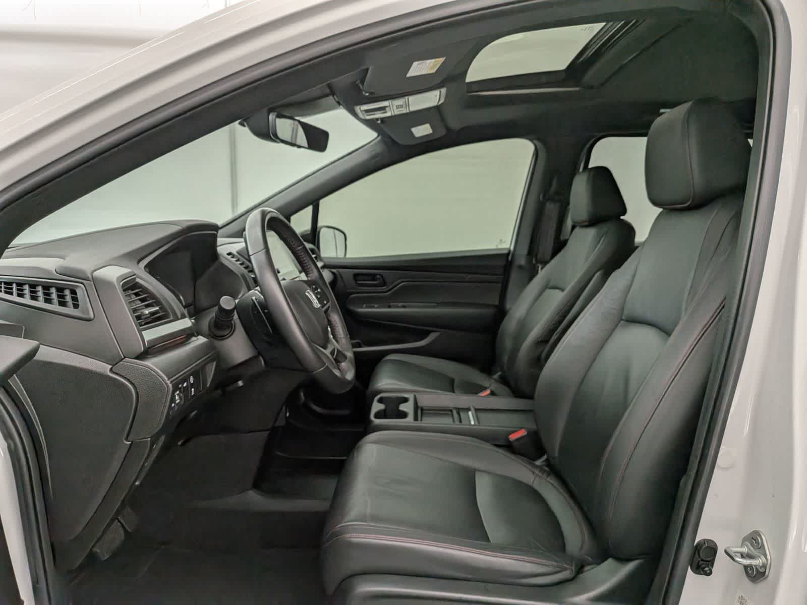 Thumbnail: 2023 Honda Odyssey - 17