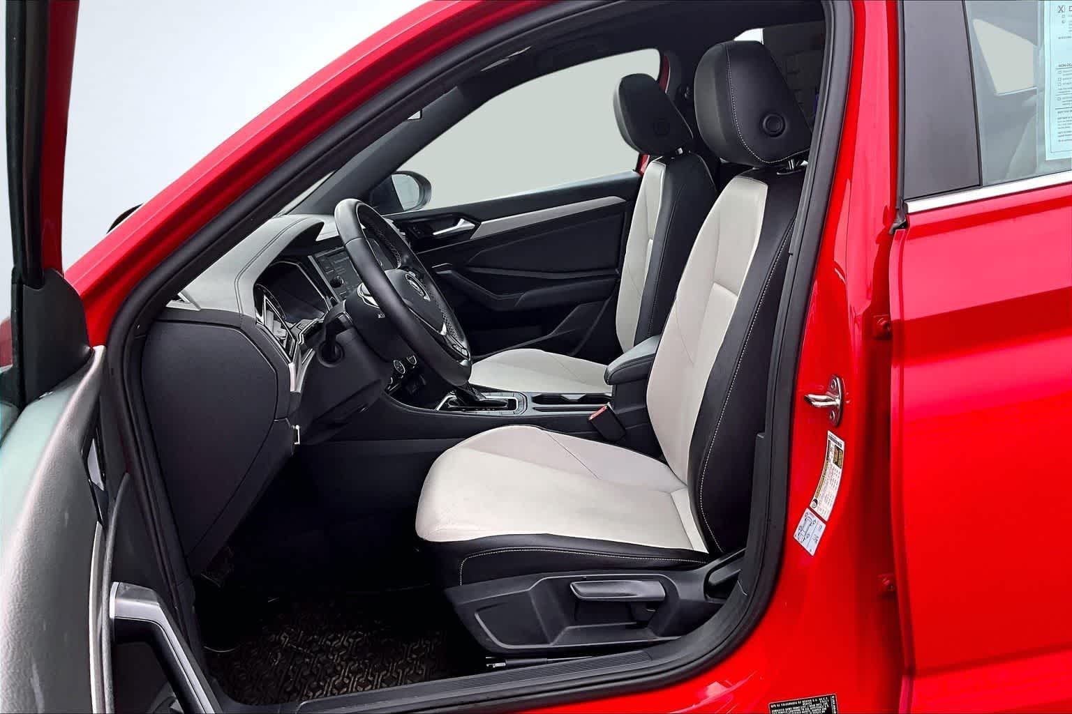 Thumbnail: 2021 Volkswagen Jetta - 11