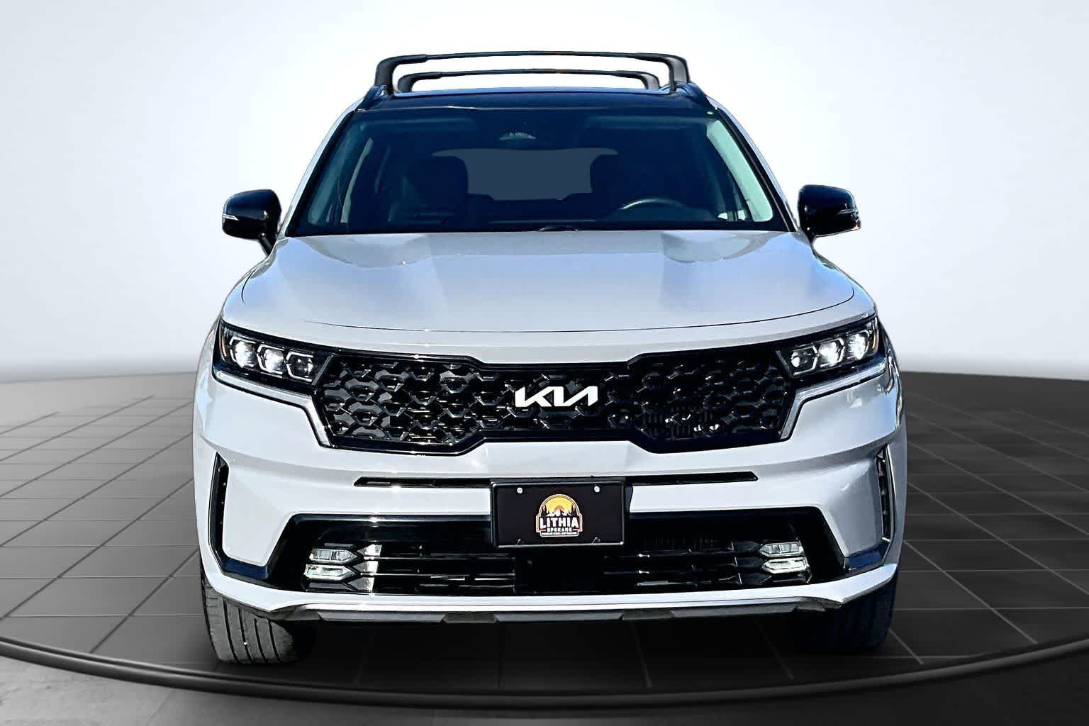 Thumbnail: 2023 Kia Sorento - 6