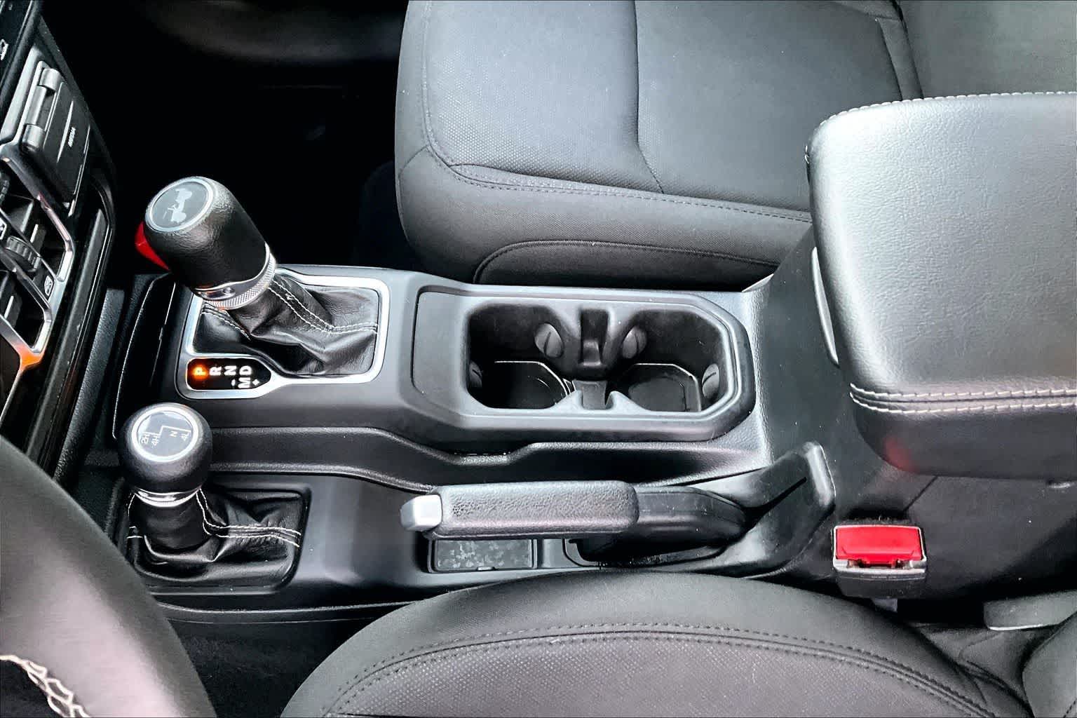 Thumbnail: 2023 Jeep Wrangler - 17