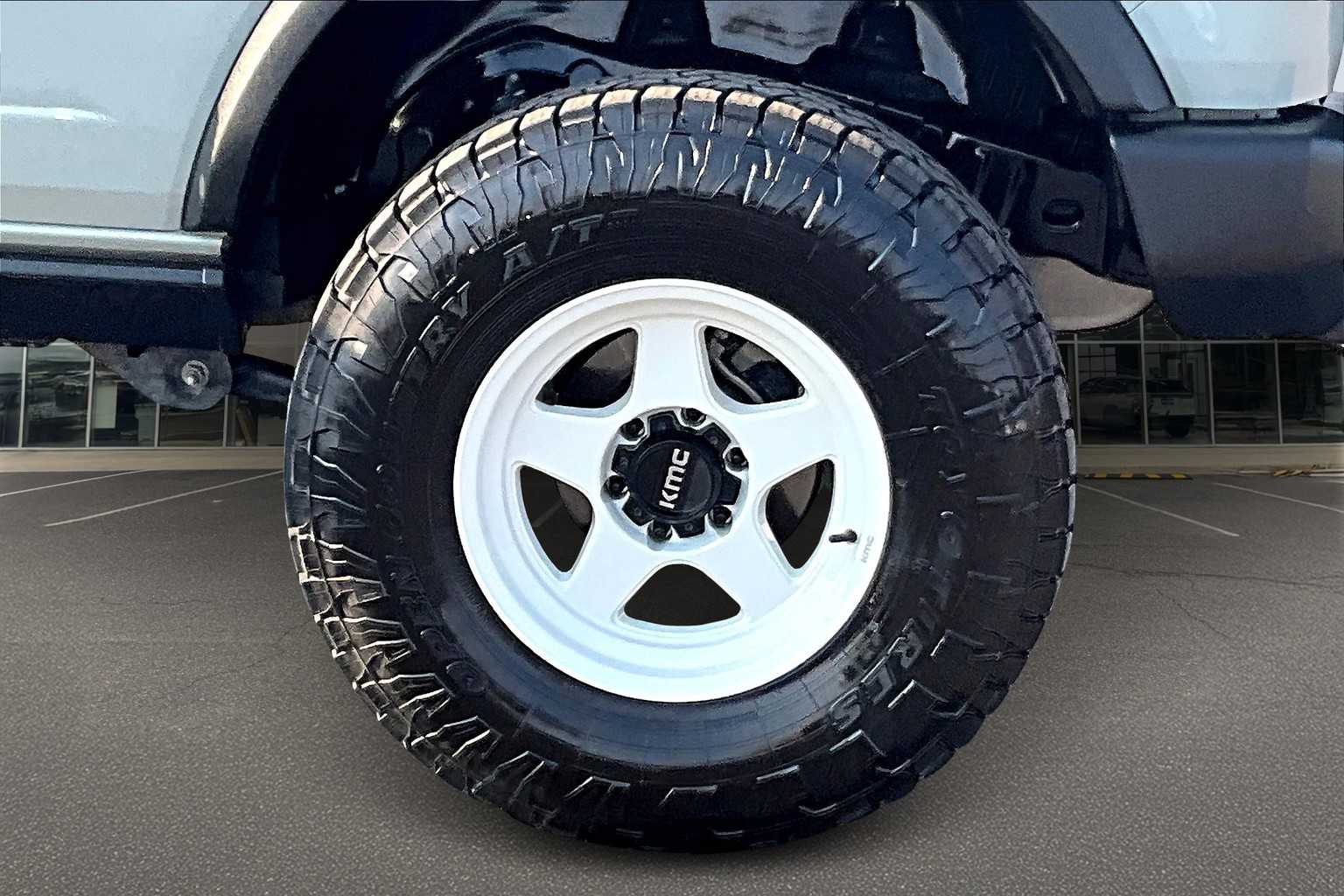 Thumbnail: 2021 Ford Bronco - 35
