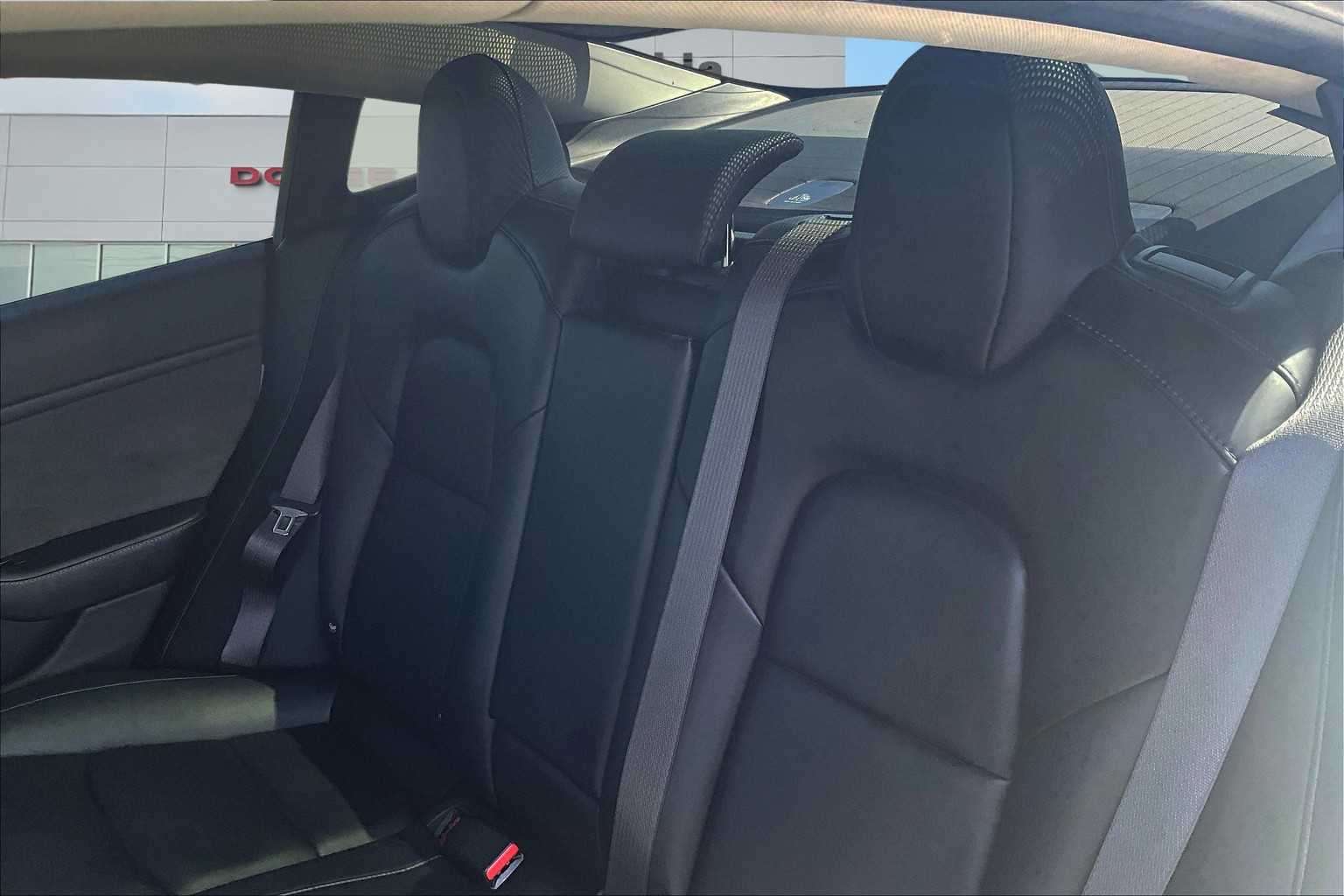 Thumbnail: 2018 Tesla Model 3 - 10