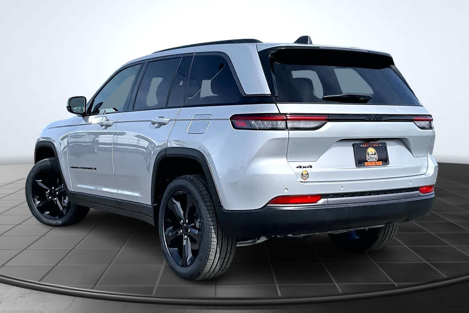 Thumbnail: 2026 Jeep Grand Cherokee - 4