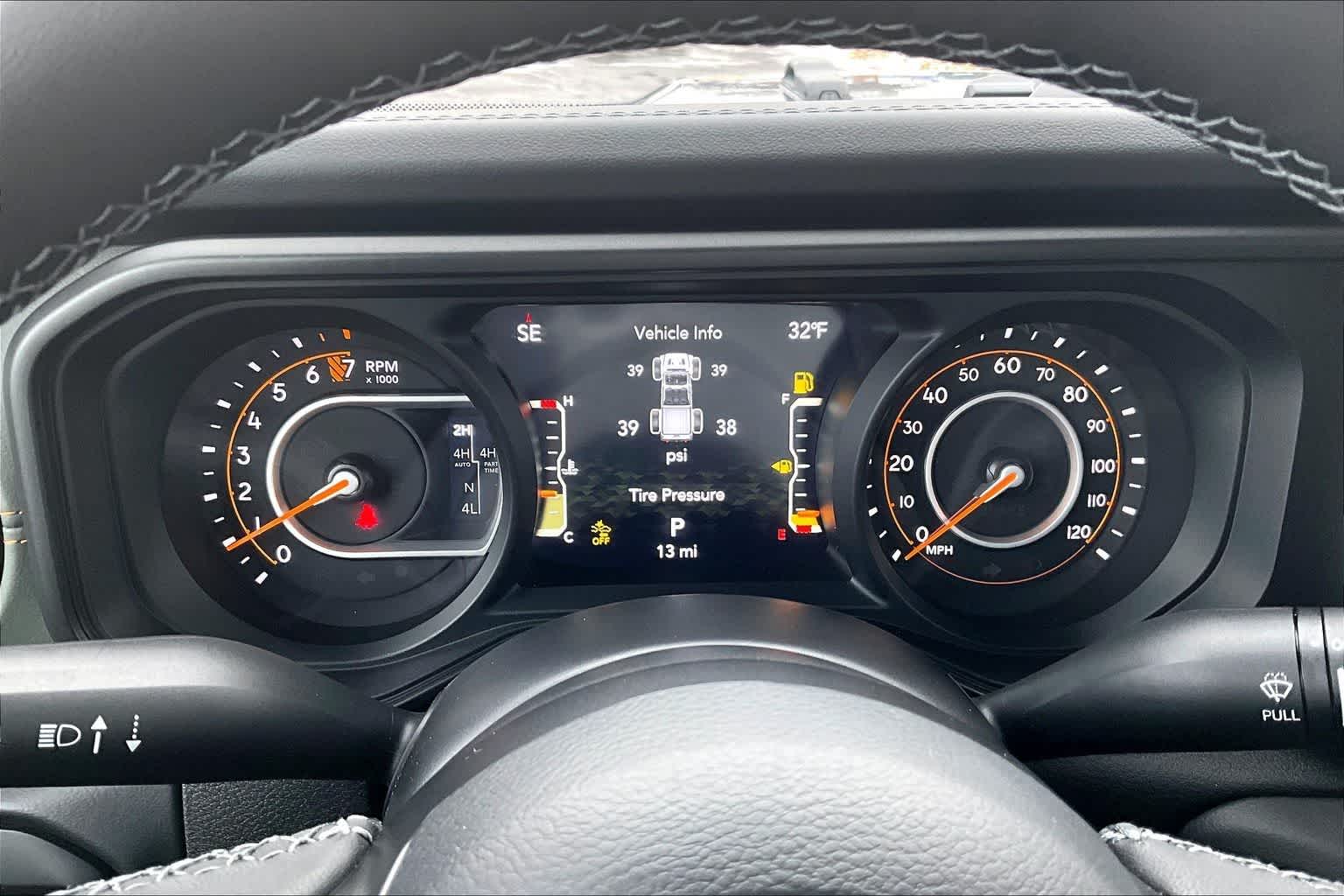 Thumbnail: 2026 Jeep Gladiator - 18