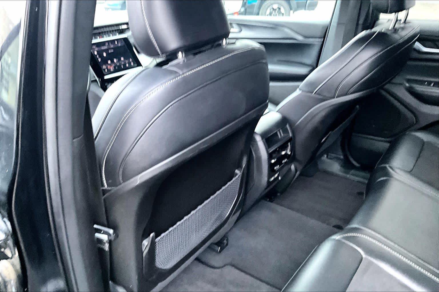 Thumbnail: 2024 Jeep Grand Cherokee - 12