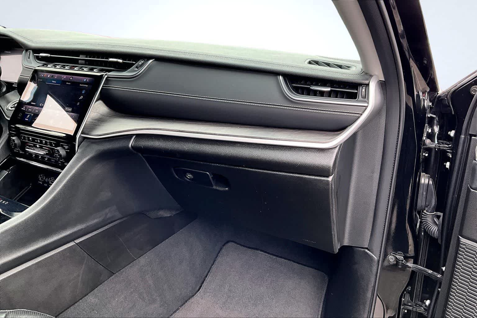 Thumbnail: 2023 Jeep Grand Cherokee L - 24