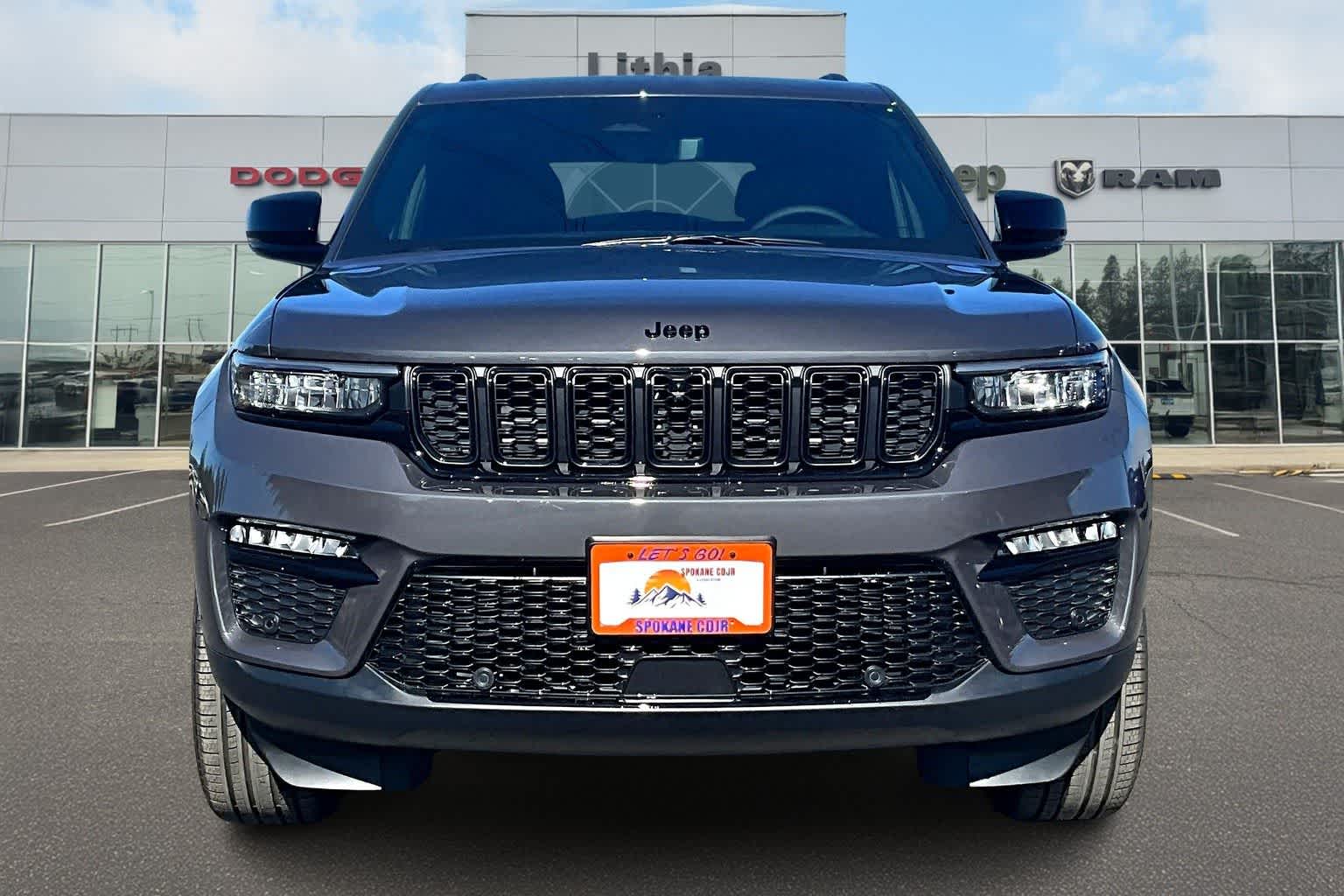 Thumbnail: 2025 Jeep Grand Cherokee - 6