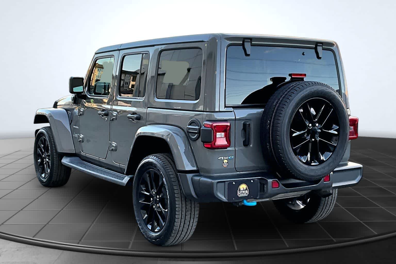 Thumbnail: 2023 Jeep Wrangler - 4