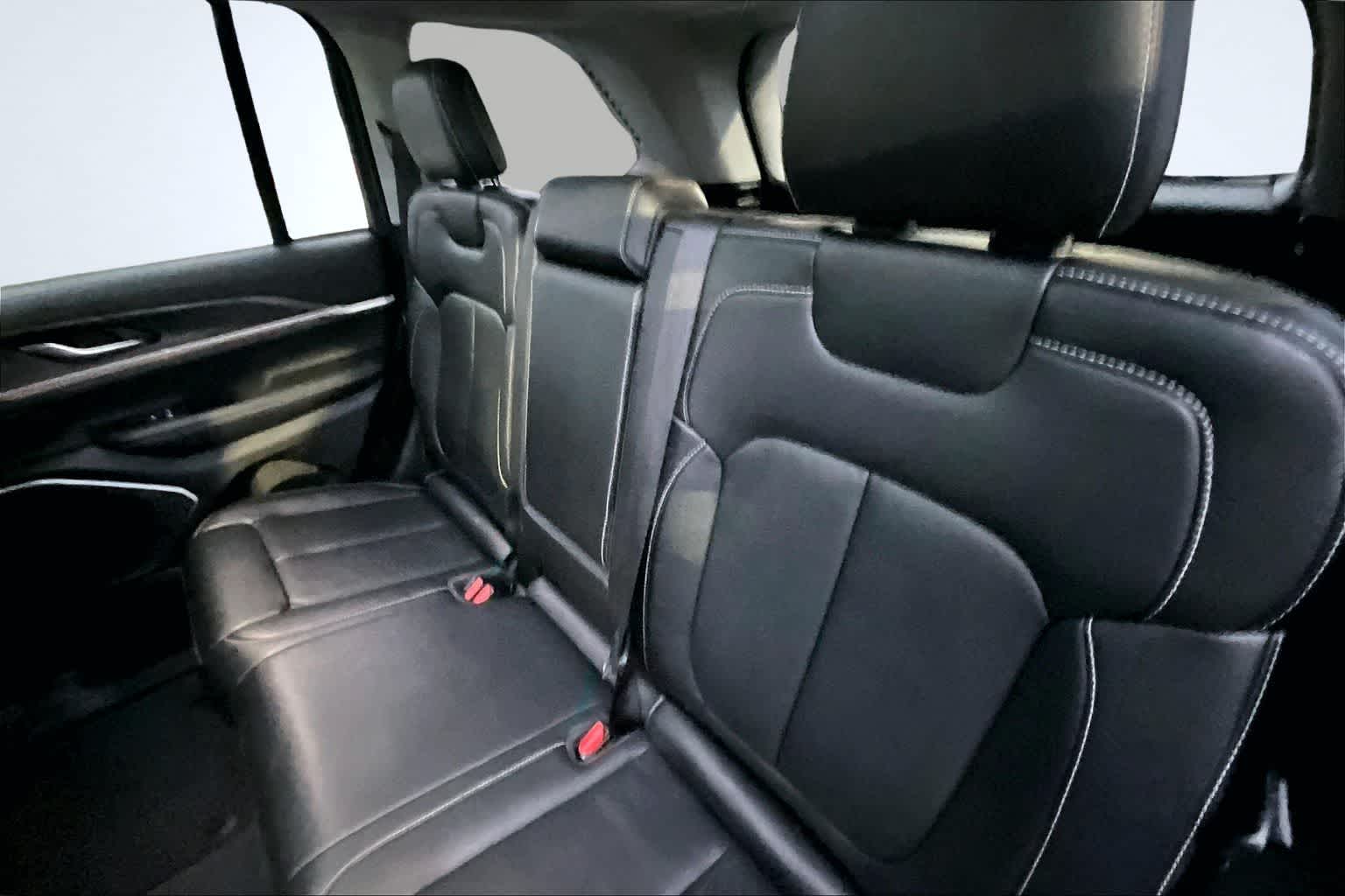 Thumbnail: 2022 Jeep Grand Cherokee - 13