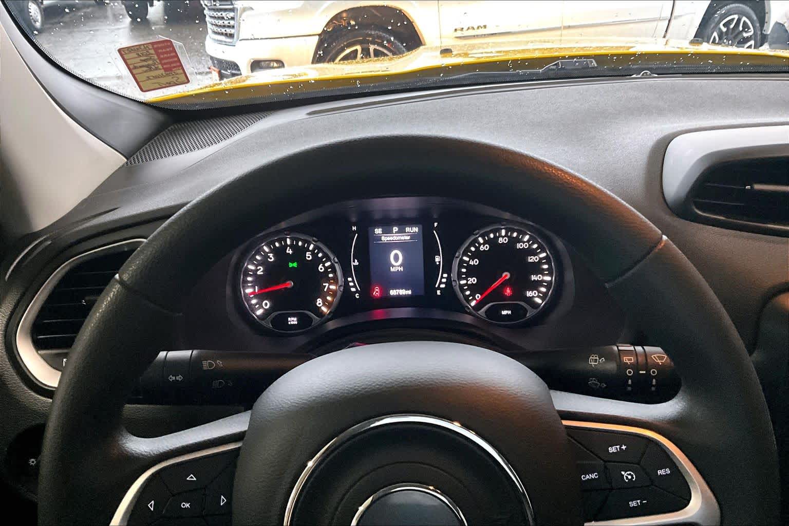 Thumbnail: 2018 Jeep Renegade - 18