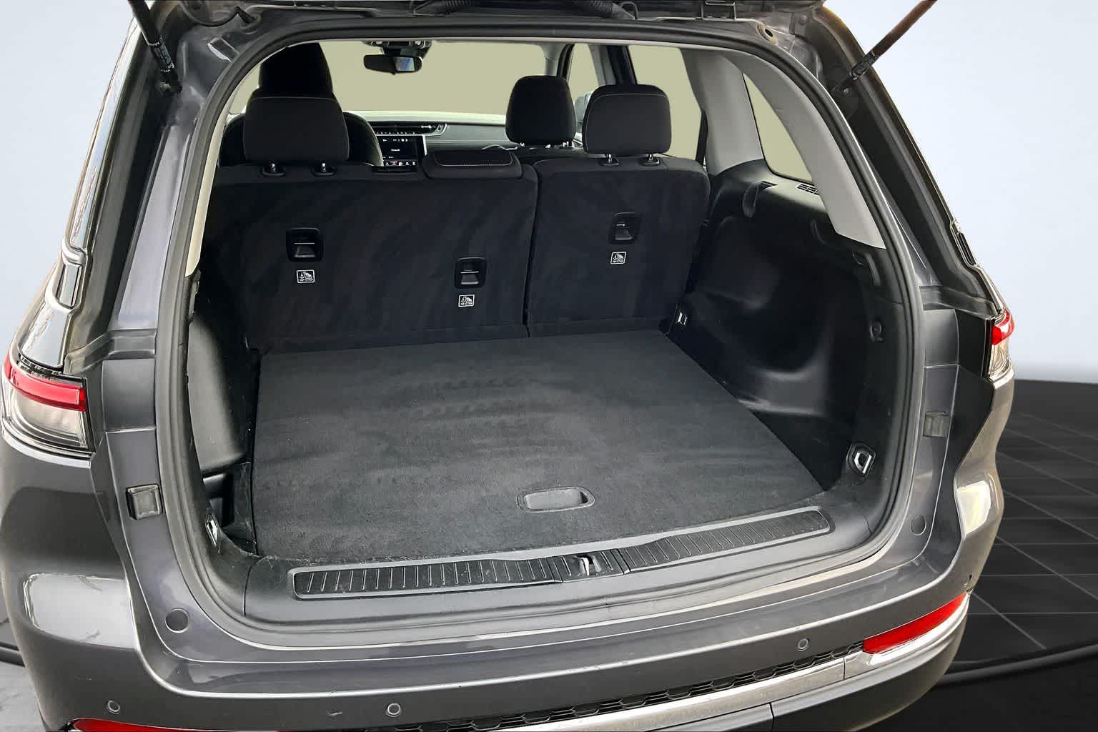 Thumbnail: 2023 Jeep Grand Cherokee - 19