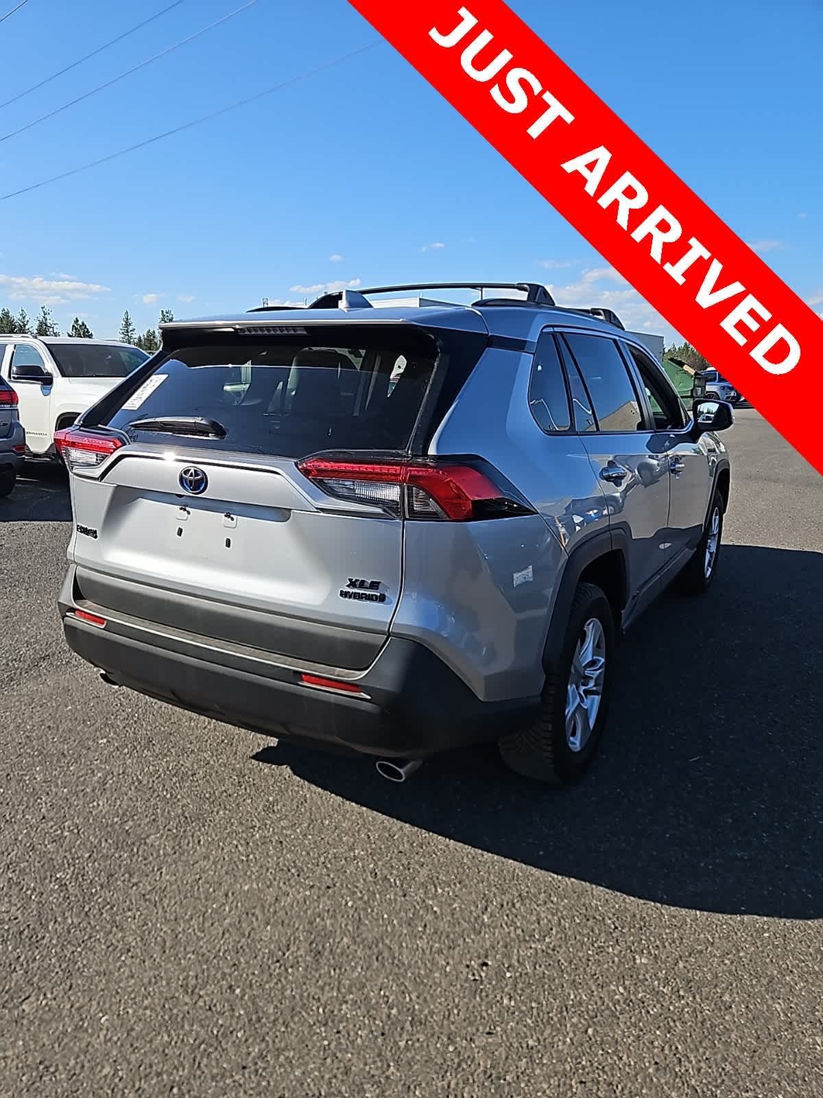 Thumbnail: 2020 Toyota RAV4 - 4