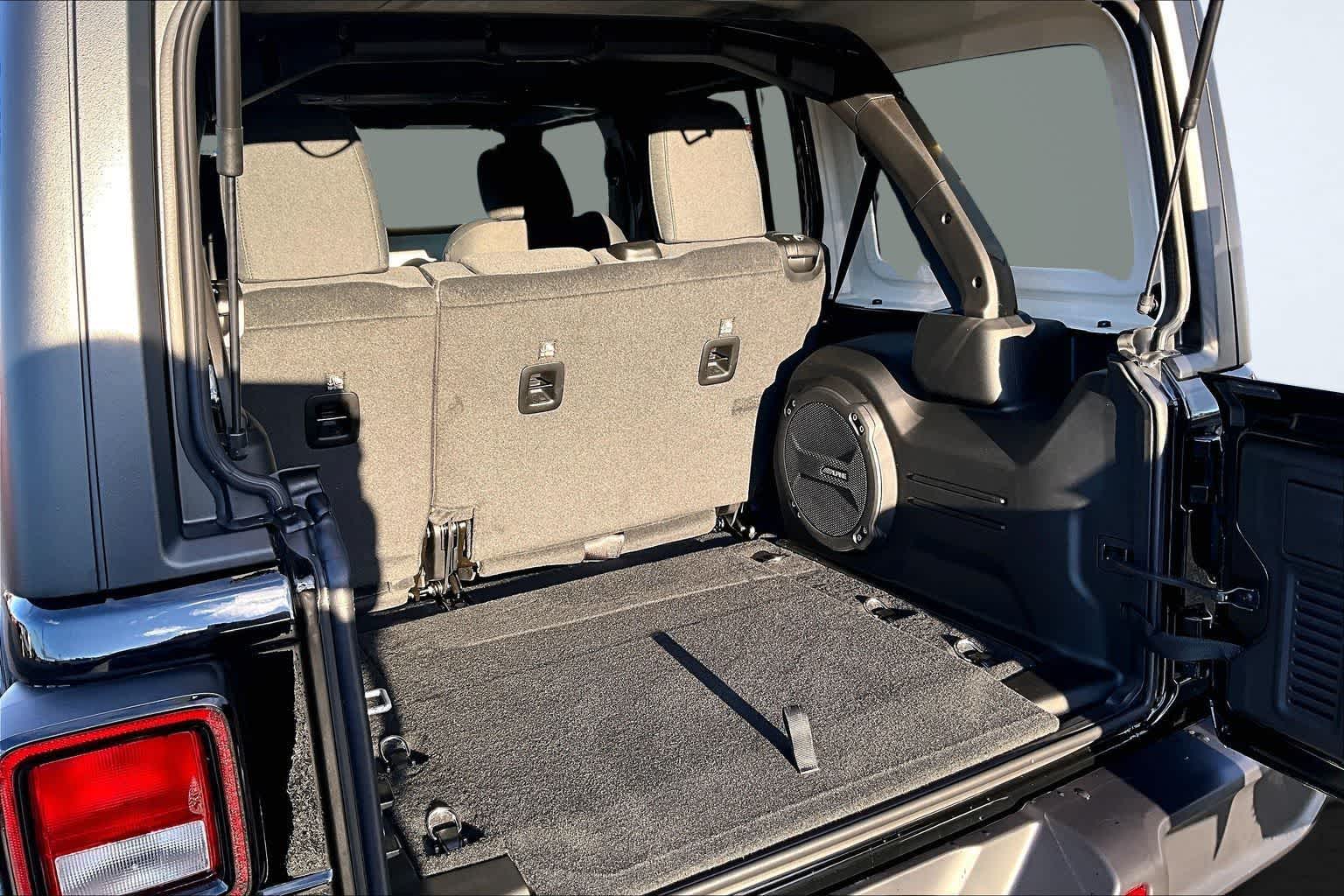 Thumbnail: 2026 Jeep Wrangler - 19