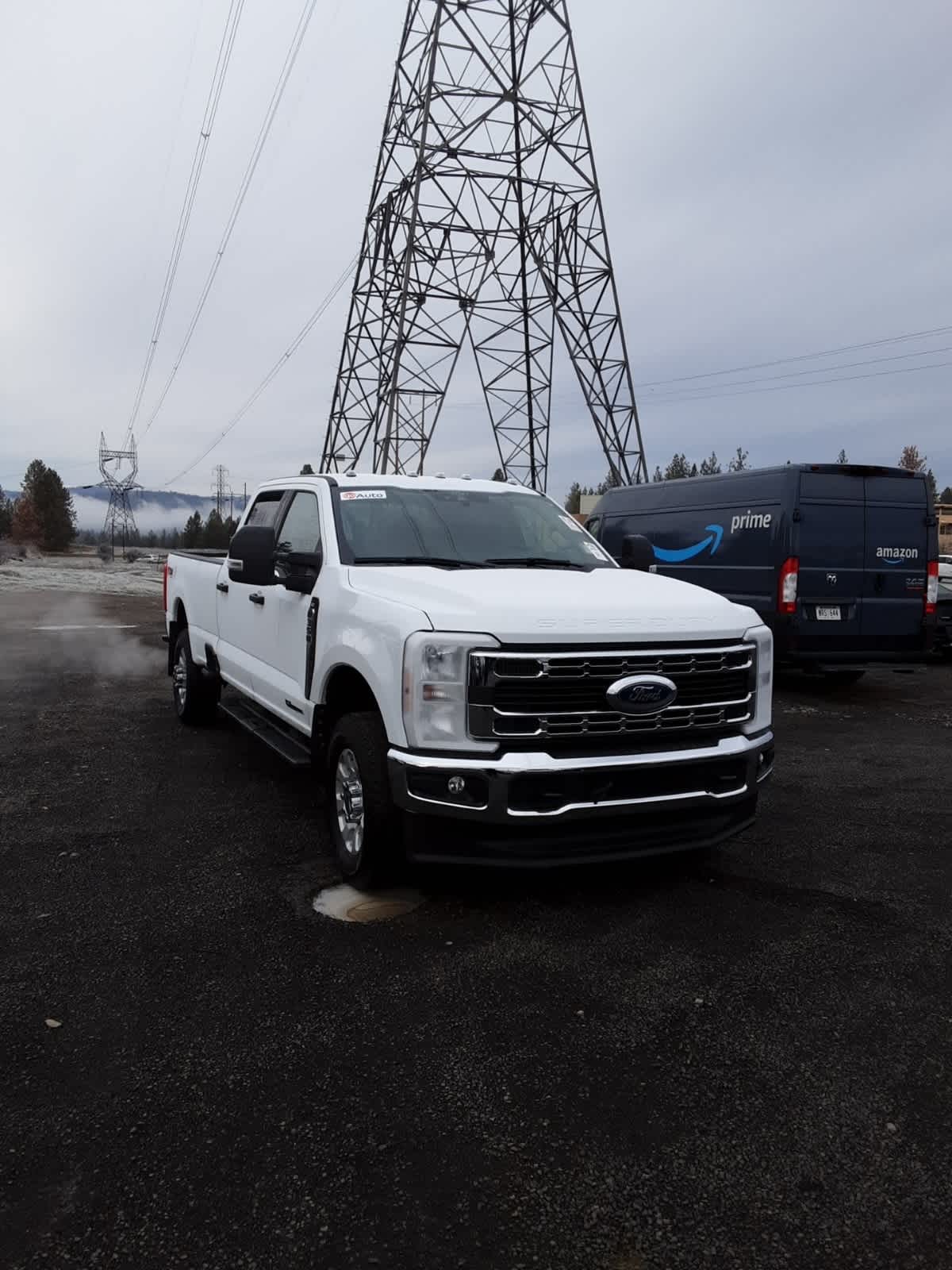 2024 Ford F-350 XLT photo 3