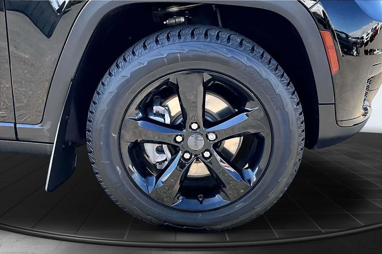 Thumbnail: 2021 Jeep Grand Cherokee L - 34
