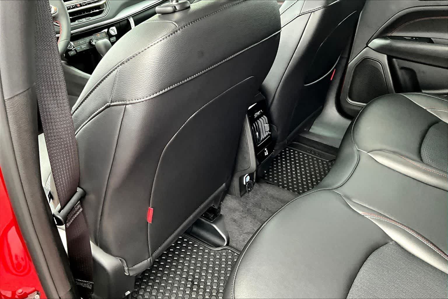 Thumbnail: 2026 Jeep Compass - 12