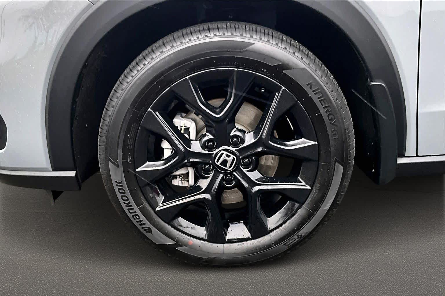 Thumbnail: 2025 Honda HR-V - 8