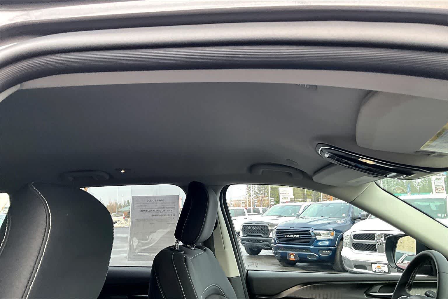 Thumbnail: 2023 Jeep Grand Cherokee - 30