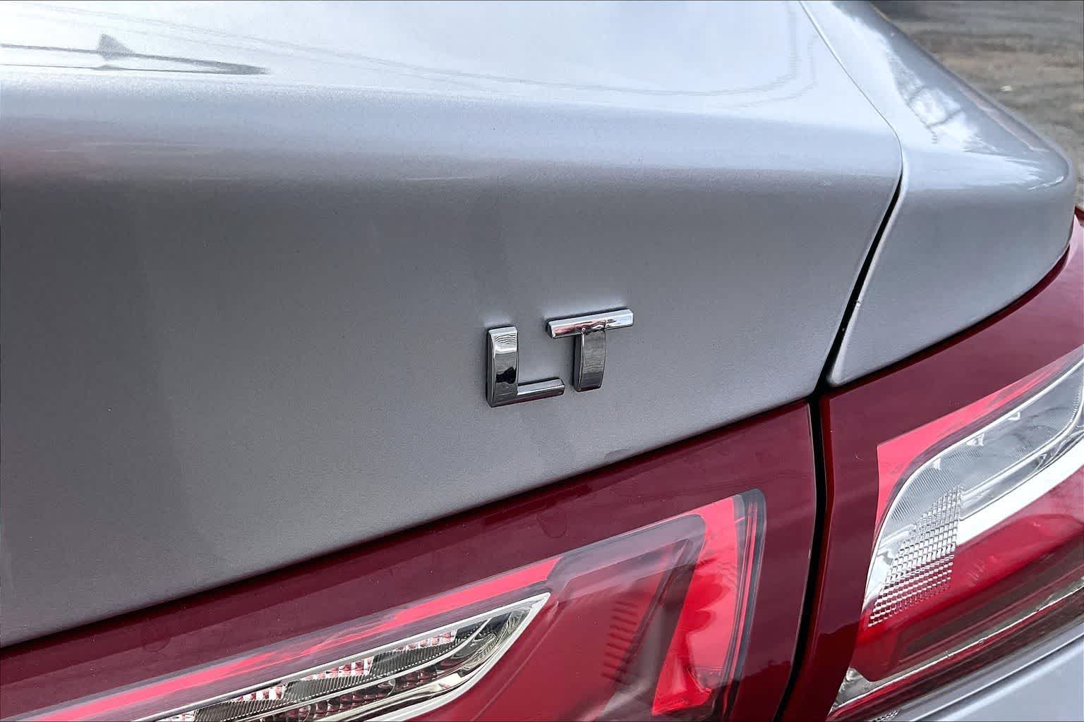 Thumbnail: 2021 Chevrolet Malibu - 7