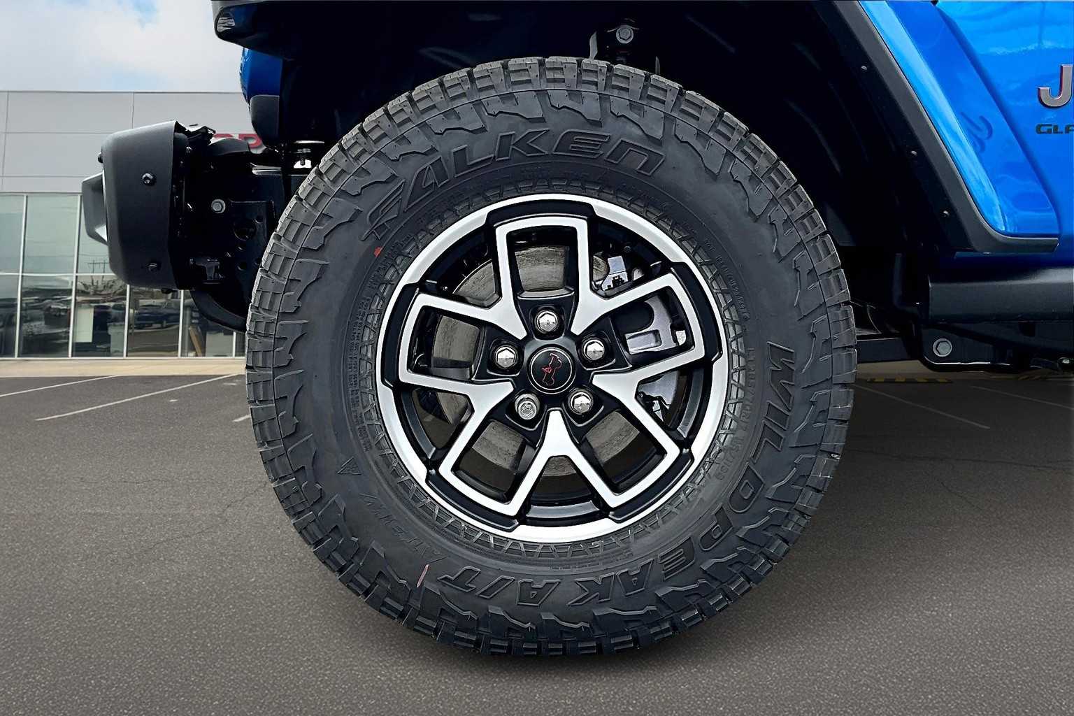 Thumbnail: 2025 Jeep Gladiator - 6