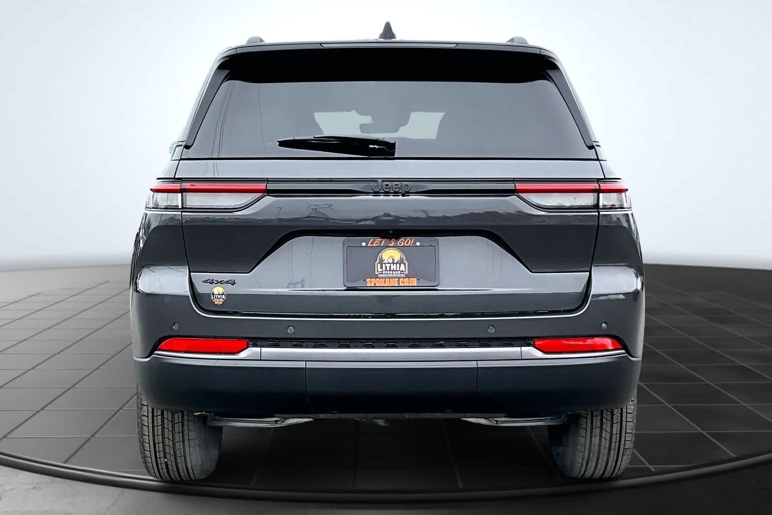 Thumbnail: 2026 Jeep Grand Cherokee - 5