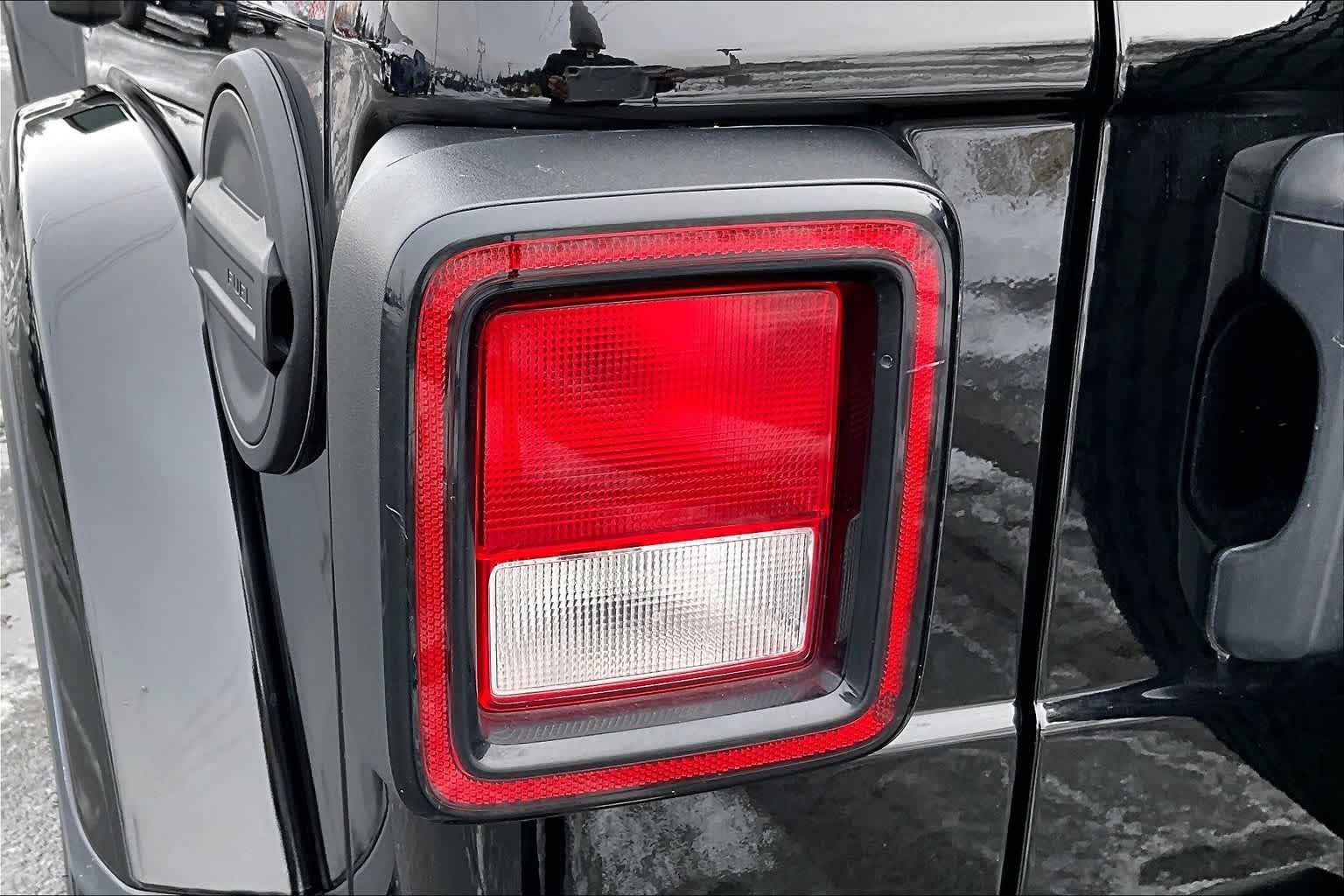 Thumbnail: 2023 Jeep Wrangler - 32